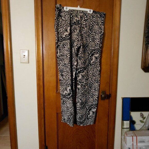 Chico's Black Label slacks elastic waist size 12 or chicos 2 silk! - Picture 3 of 11